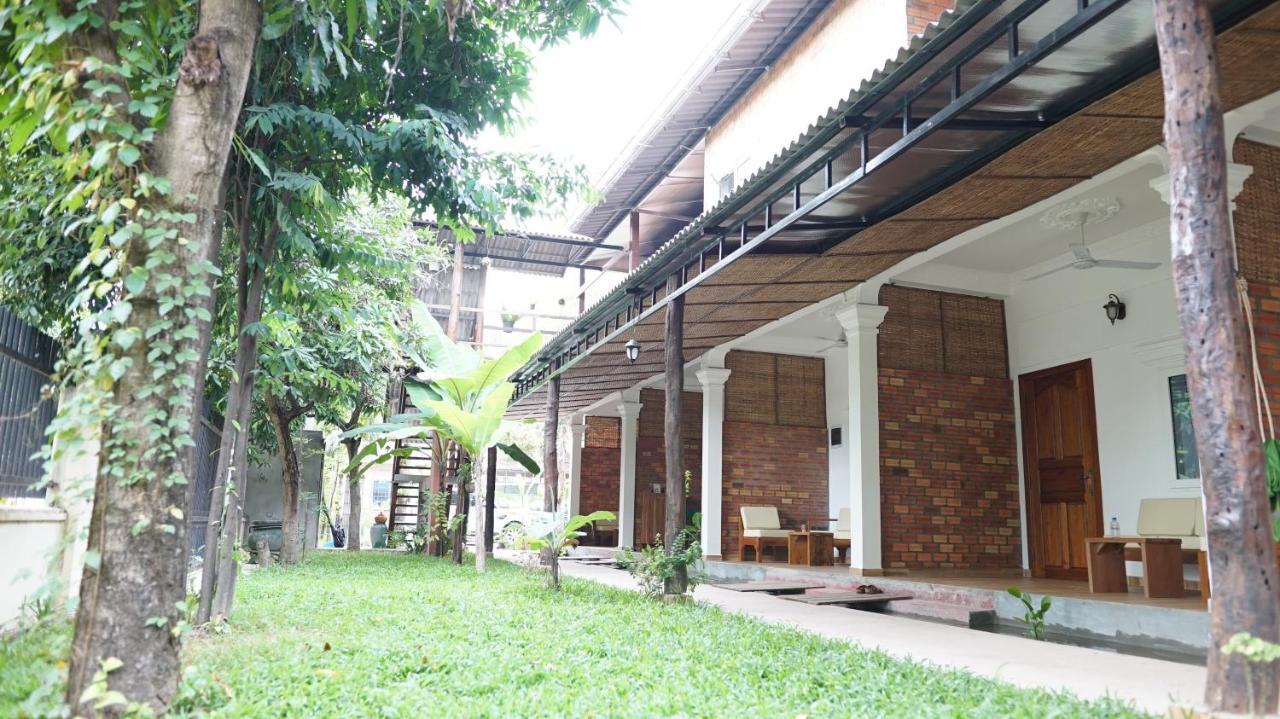 Angkor Dino Home Siem Reap Exterior foto